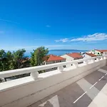 Chiara * 마카르스카