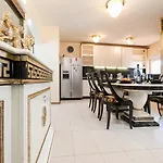 Chiara 아파트 마카르스카