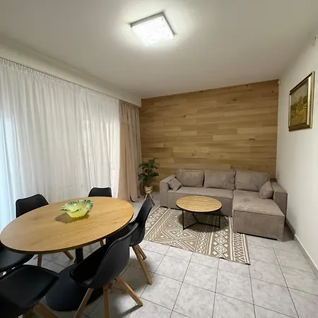 Chiara Apartament Makarska